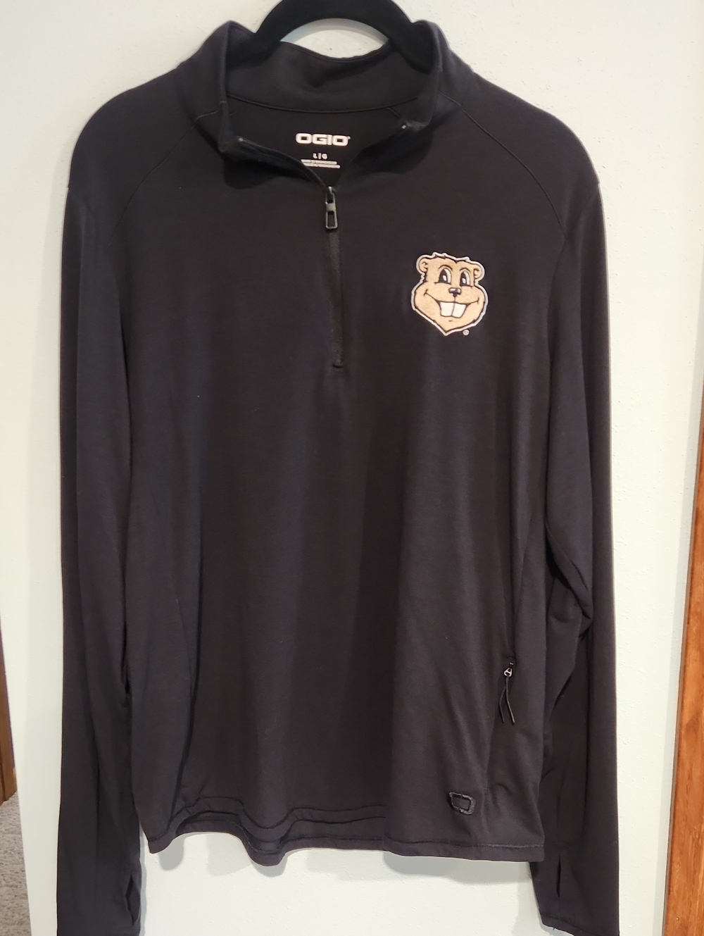 OGIO MN Gophers Black Women’s Quarter-Zip Pullover
